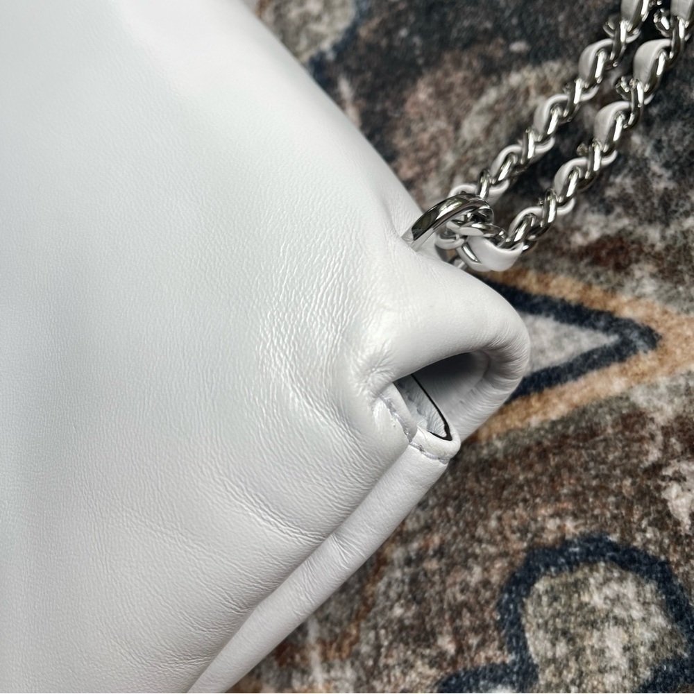 NWOT Tory Burch Britton Puffy Leather Optic White Silver Chain Shoulder Bag - Picture 8 of 16